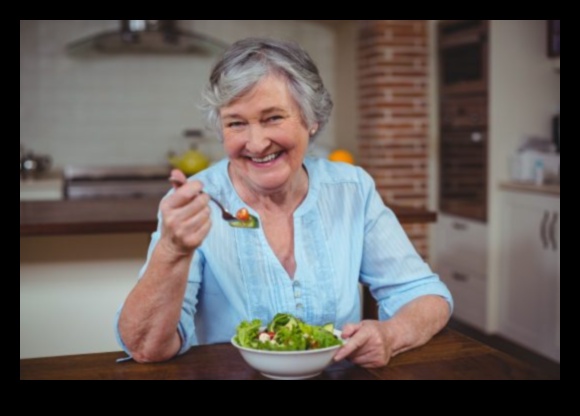 الشيخوخة برشاقة، تناول الطعام الصحي: نصائح لتغذية كبار السن