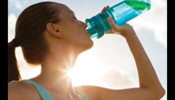 تأجيج خط النهاية: أسرار التحمل للتغذية الرياضية