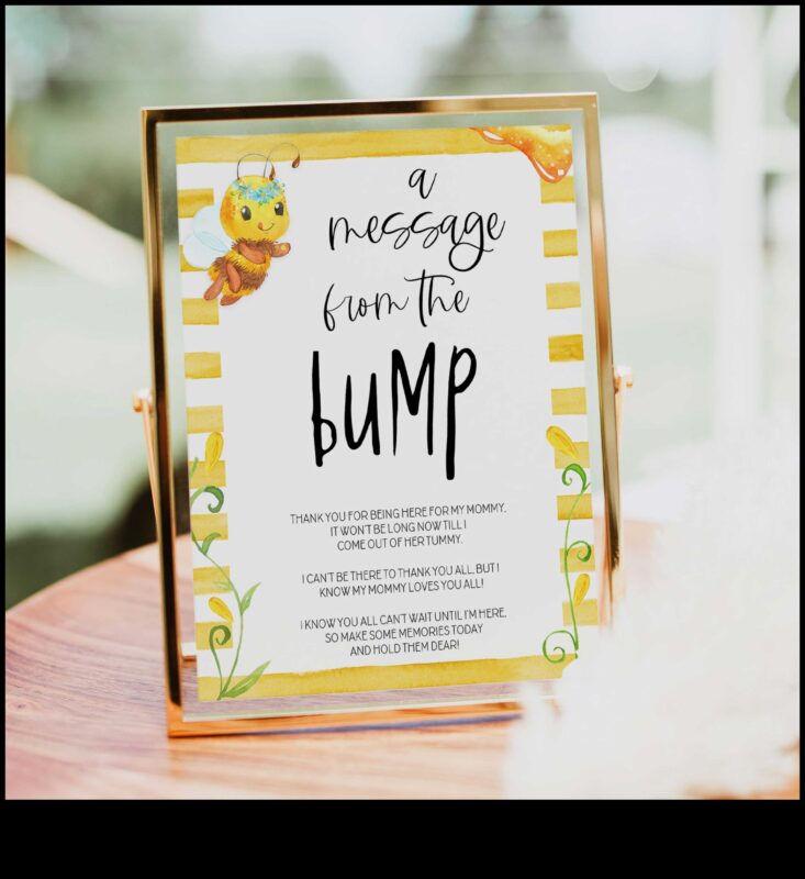 ما وراء النتوء: الاستحمام أمي والطفل بالسعادة